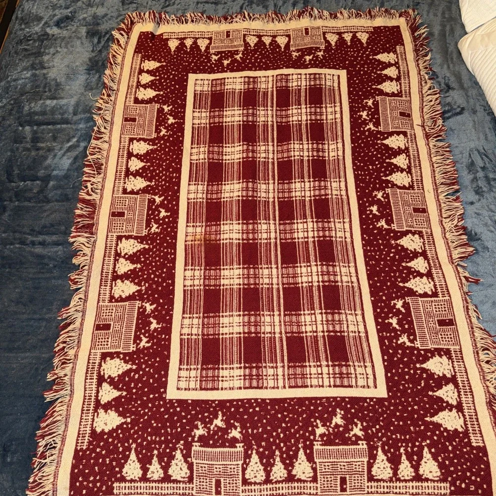 Crate Barrel table runner Red White Fringed House Tree Motif Belgian Cott 2 Side
